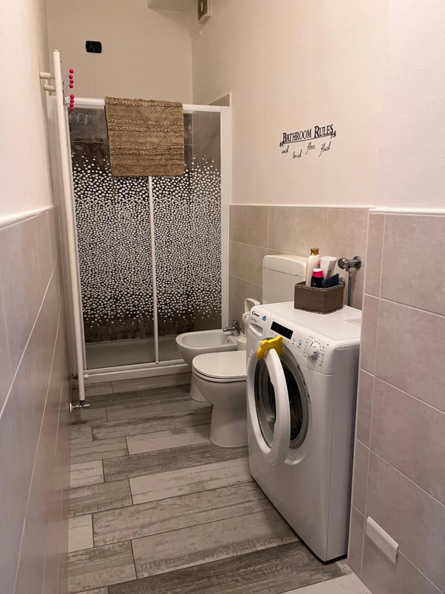Il Cortile Como Single & Double Room In Apartment No Hotel Luaran gambar