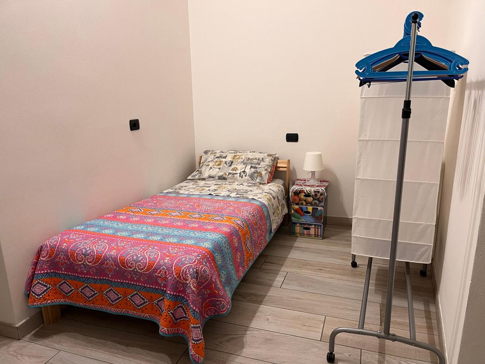 Il Cortile Como Single & Double Room In Apartment No Hotel Luaran gambar