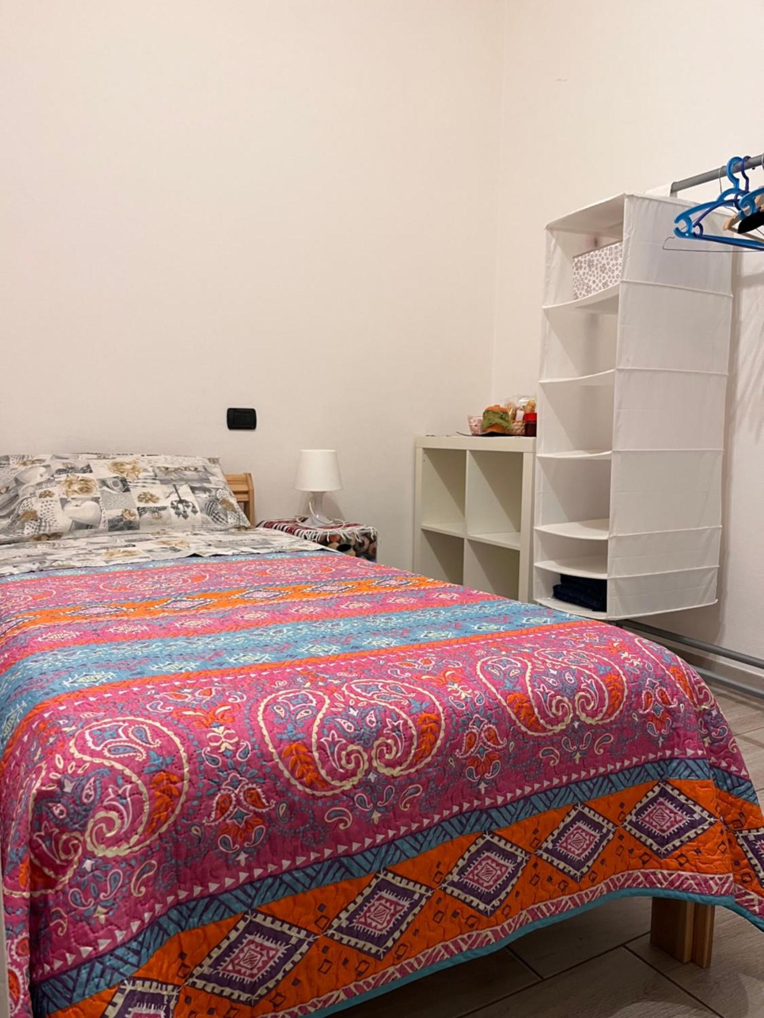 Il Cortile Como Single & Double Room In Apartment No Hotel Luaran gambar